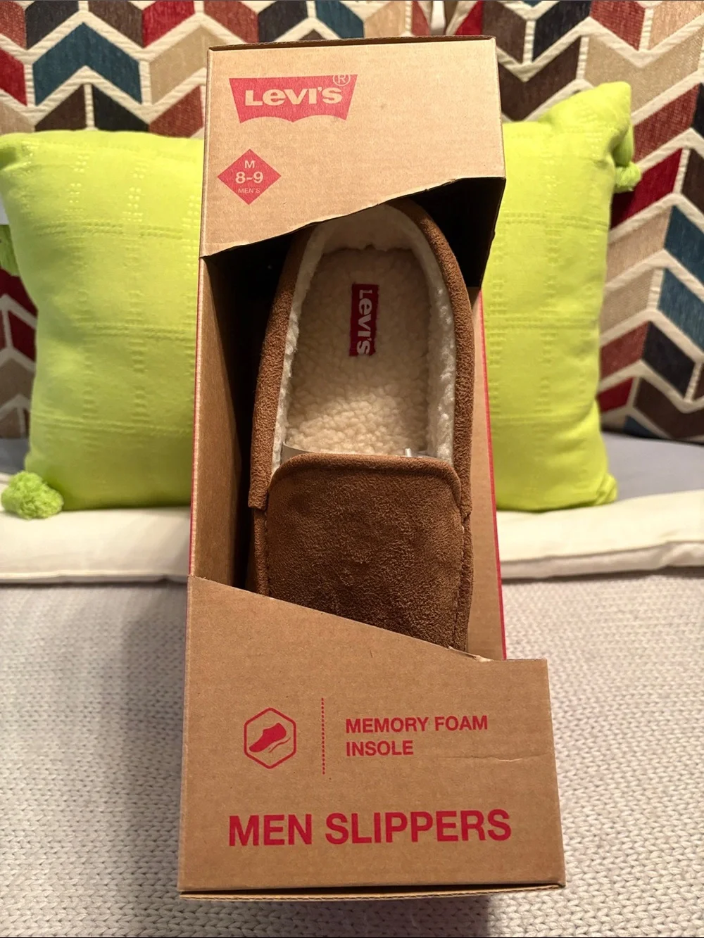 NIB Levi’s Memory Foam Unisex Slippers Size Medium 8-9